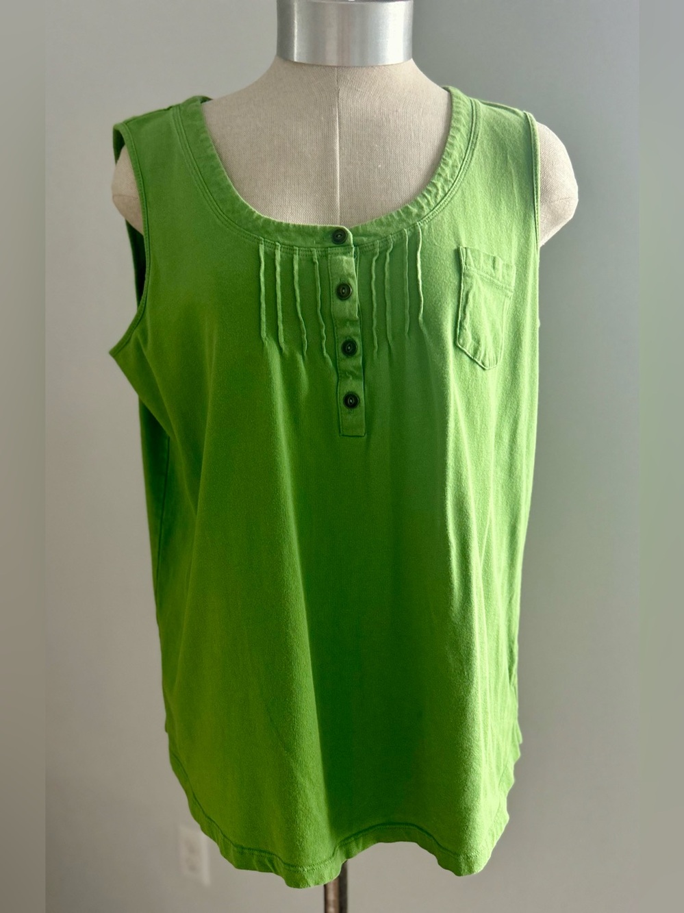 Preswick & Moore Green Henley Tank Top Women’s Large 100% Cotton Pocket